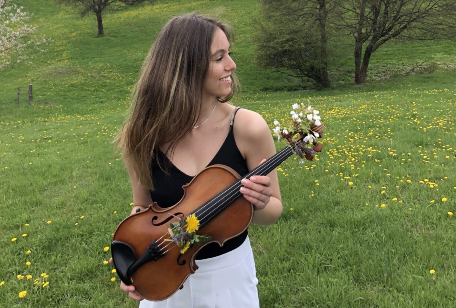 Hudební večer v Lanterně: piano a housle v podání Karin Vaculíkové, 22. 12. 2024