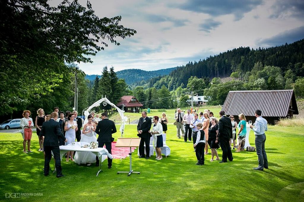 Oslavy, svatby, výročí