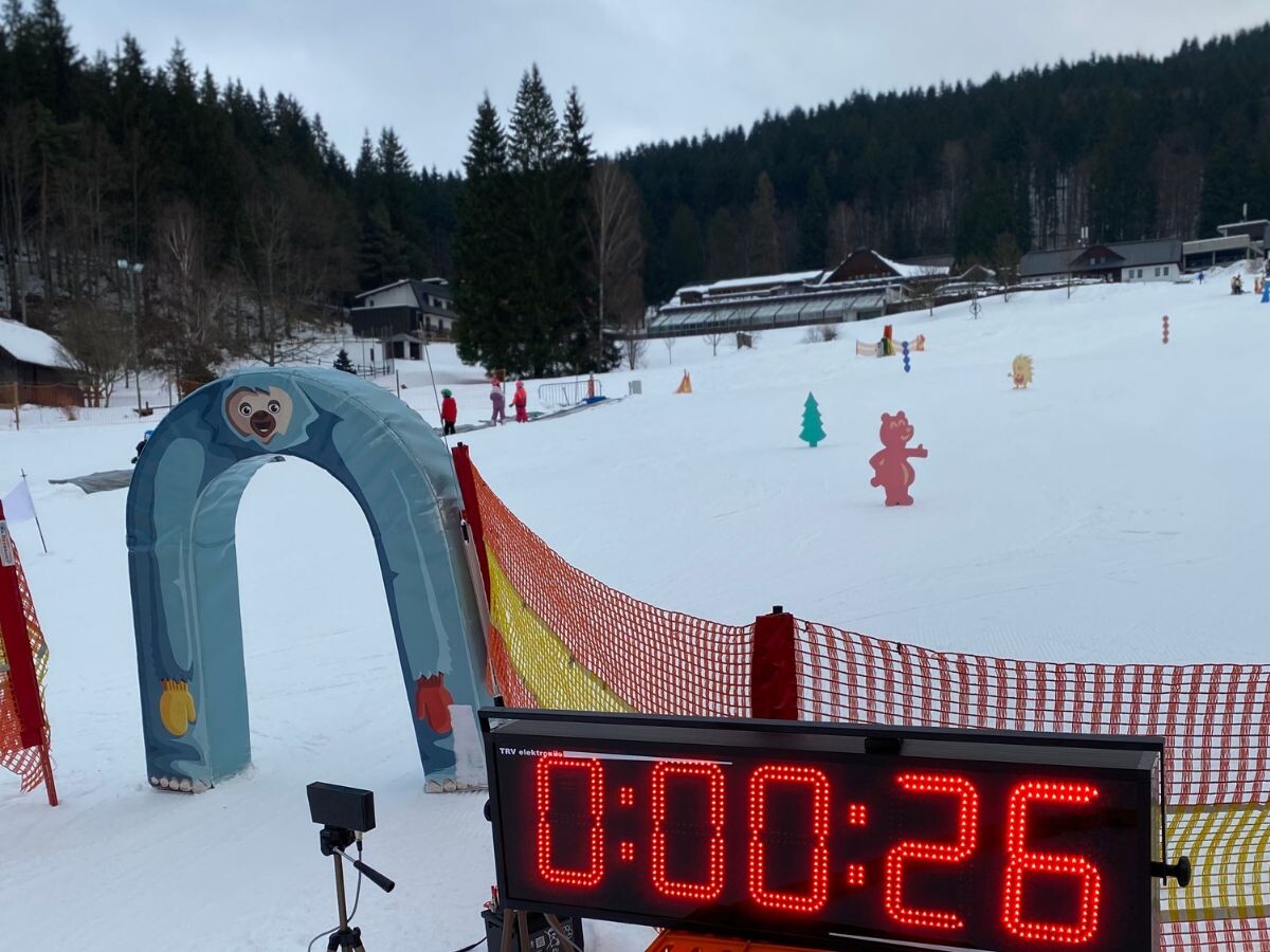 Novinka: měřený slalom na svahu Horal