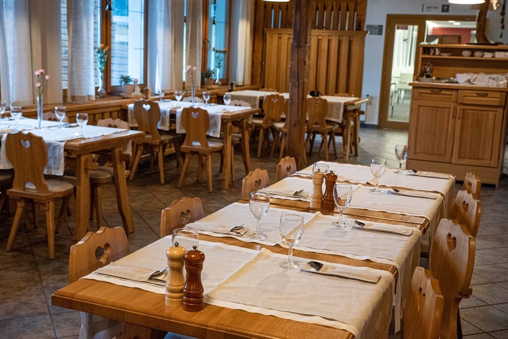 Restaurace Horal uzavřena, 8.-9. 11. 2023