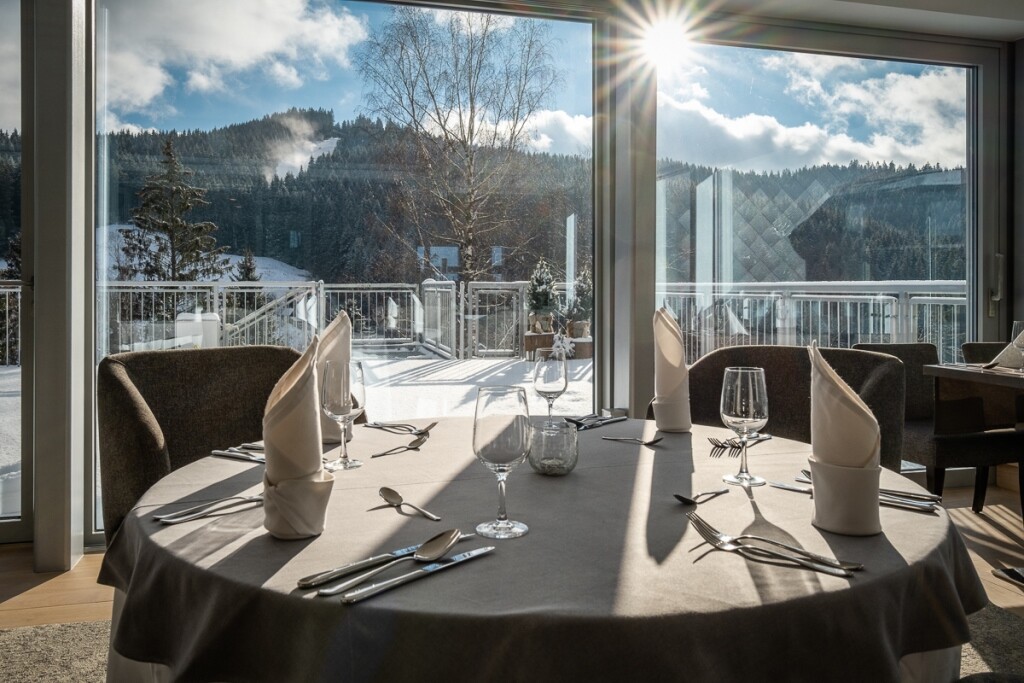 Restaurace Lanterna a Vyhlídka uzavřeny od cca 14:30, 16. 1. 2024