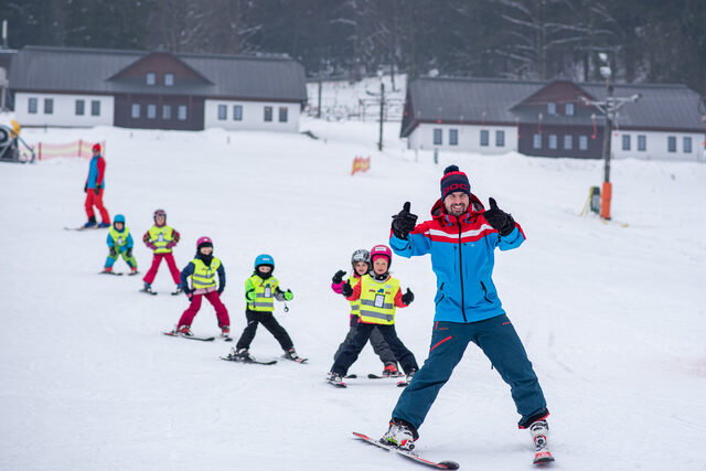 Sjezdovka Horal ve Velkých Karlovicích zahájila provoz, lyžuje se i o víkendu