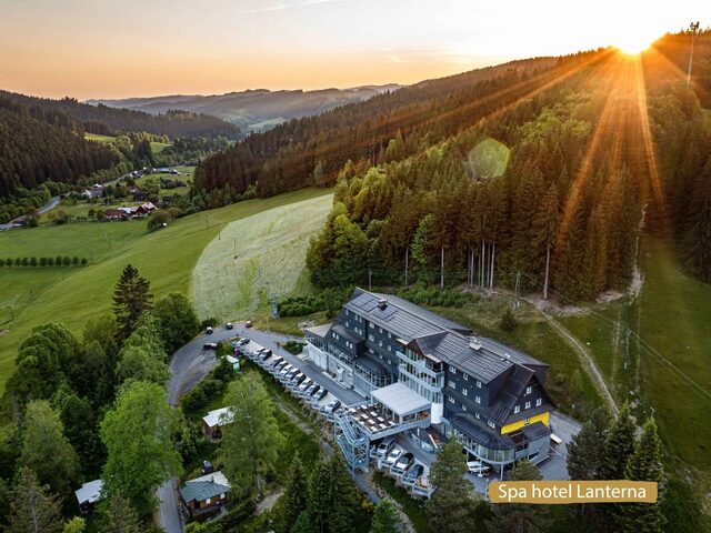 Podzimní wellness pobyt v Beskydech: Objevte Spa hotel Lanterna